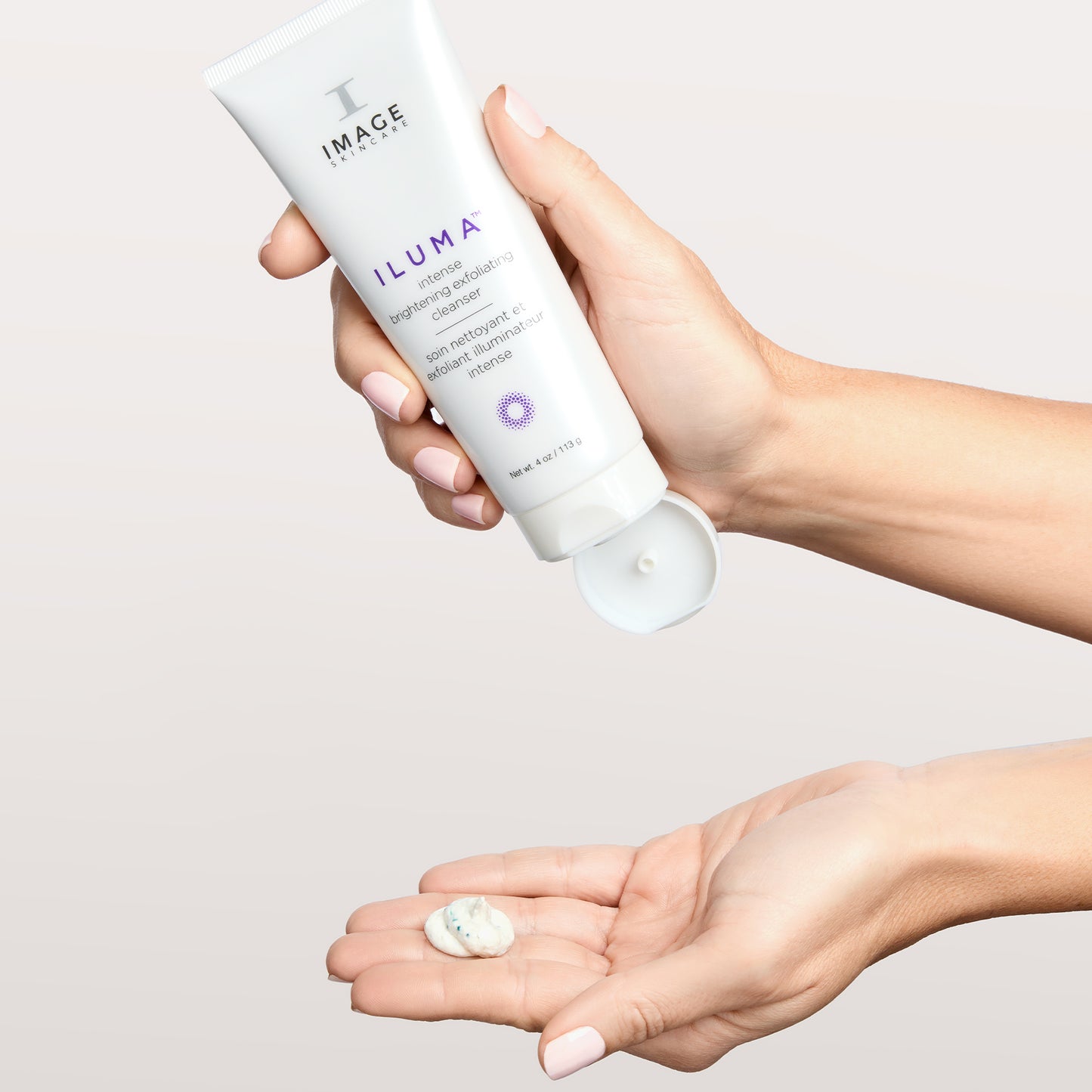 ILUMA™ INTENSE BRIGHTENING EXFOLIATING CLEANSER