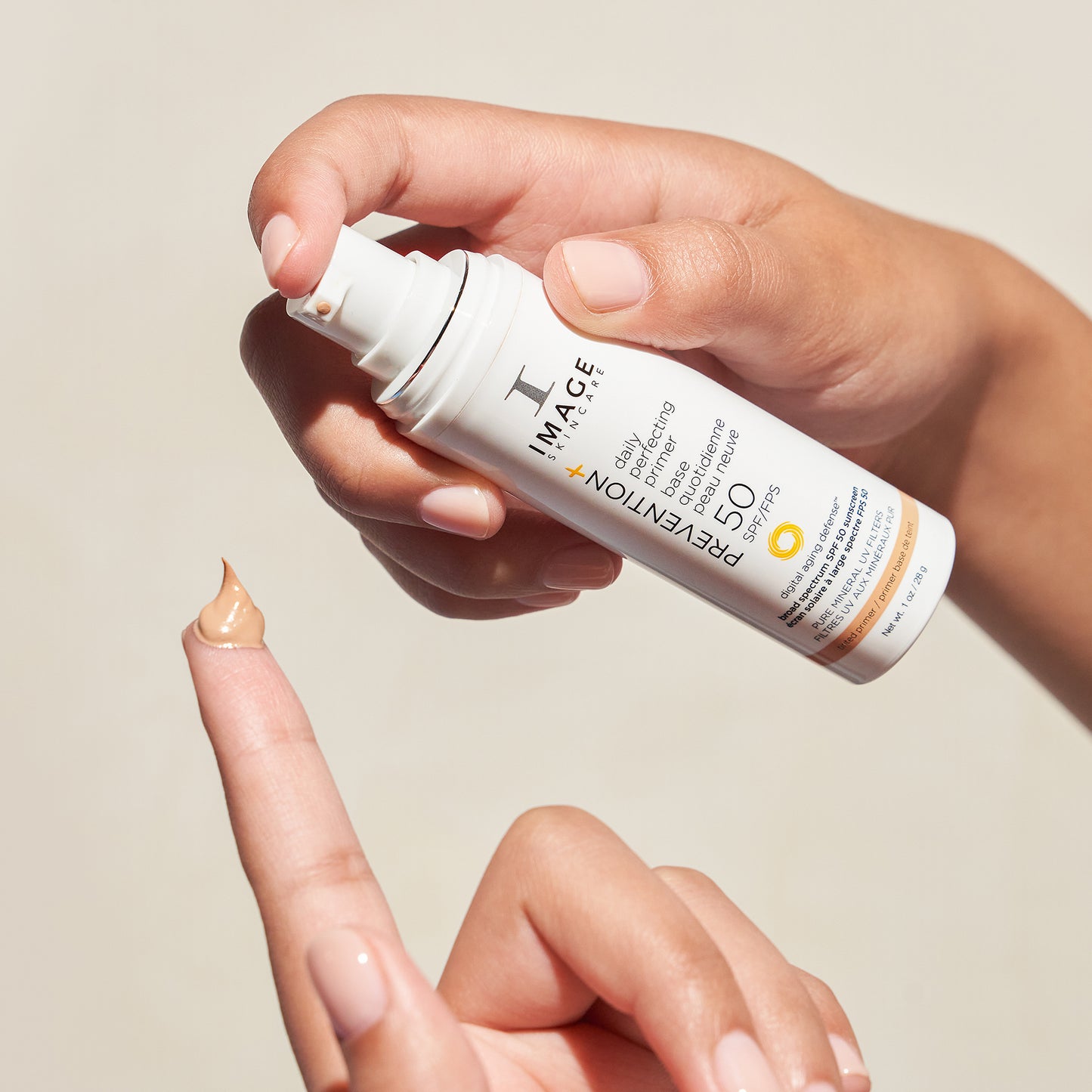 PREVENTION+ DAILY PERFECTING PRIMER SPF50