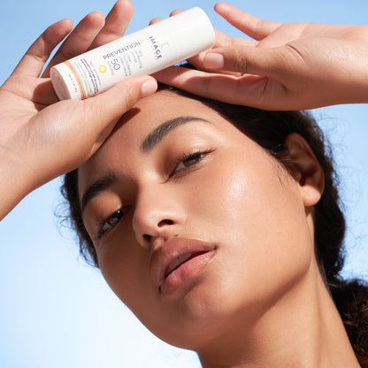 PREVENTION+ DAILY PERFECTING PRIMER SPF50